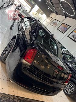 کرایسلەر 300